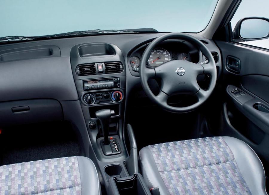  Nissan AD Van 1999 года  (фото 2 из 4)